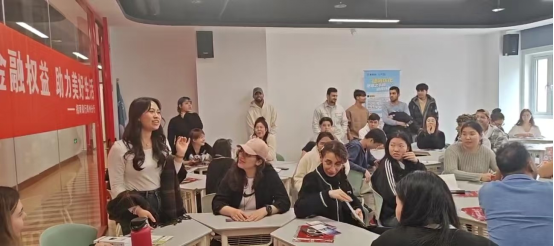 1_1_保障金融權(quán)益 助力美好生活 315招商銀行鄭州分行進(jìn)校園主題活動1497
